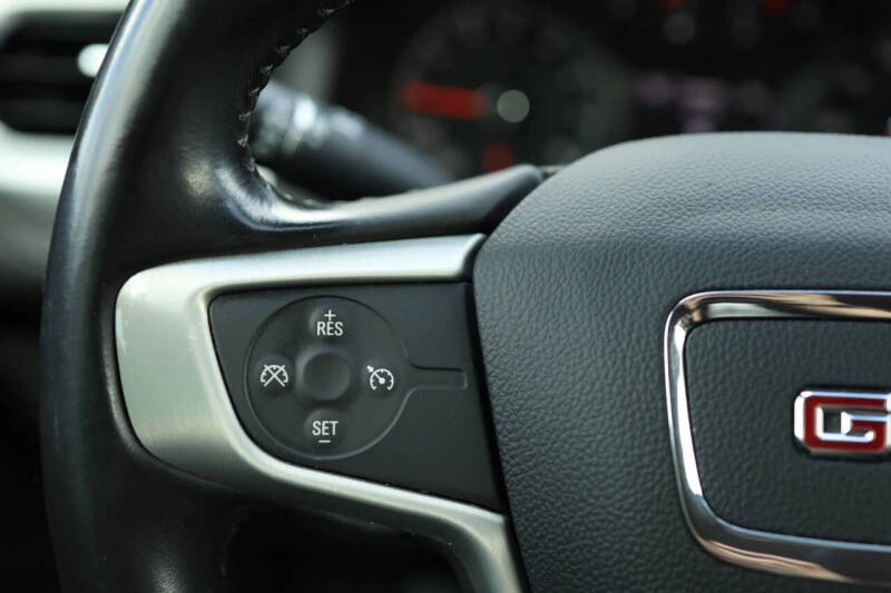 2018 GMC Acadia SLE-2