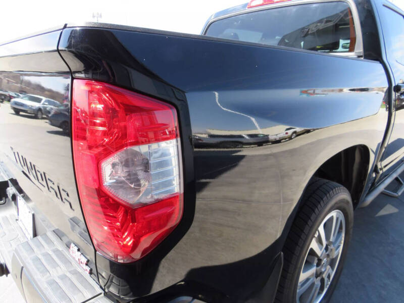 2017 Toyota Tundra Platinum