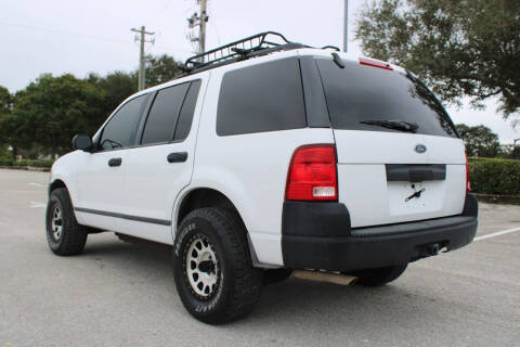 2004 Ford Explorer XLS