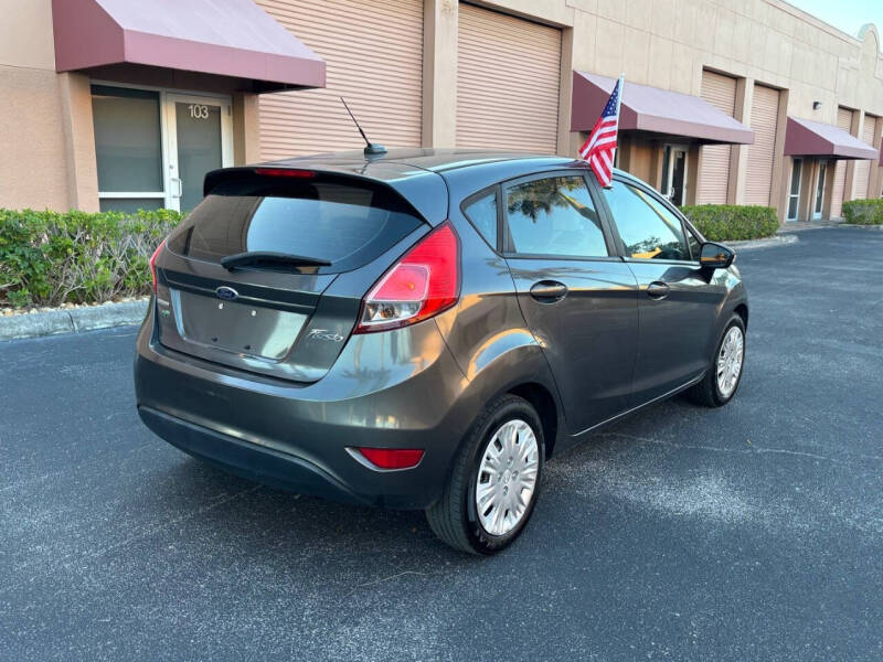 2015 Ford Fiesta SE