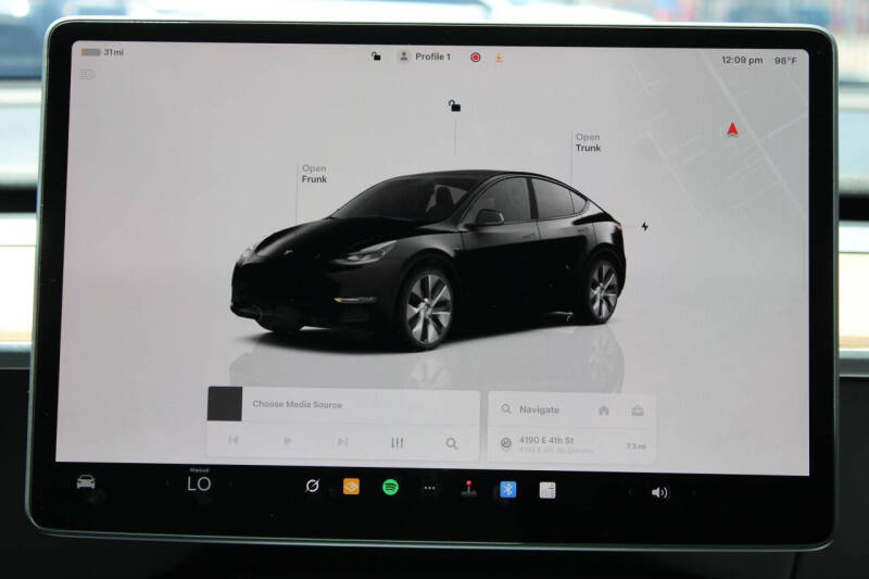 2024 Tesla Model Y Long Range