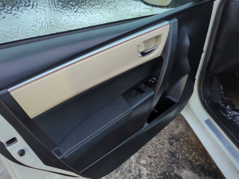 2015 Toyota Corolla LE Plus