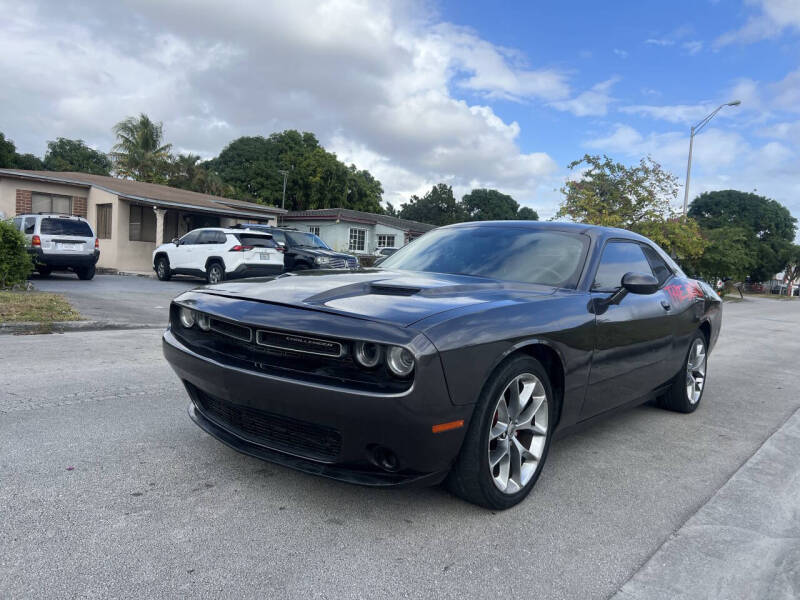 2017 Dodge Challenger SXT