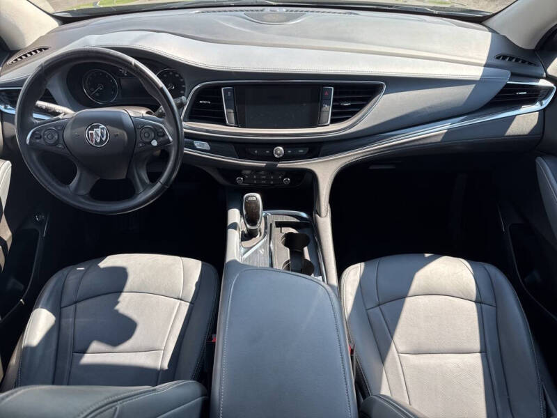 2021 Buick Enclave Essence