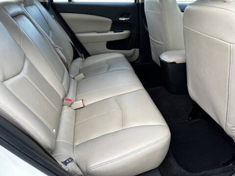 2011 Chrysler 200 Limited