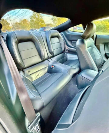 2022 Ford Mustang EcoBoost Premium