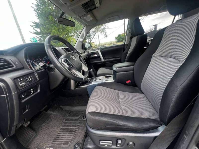 2017 Toyota 4Runner SR5