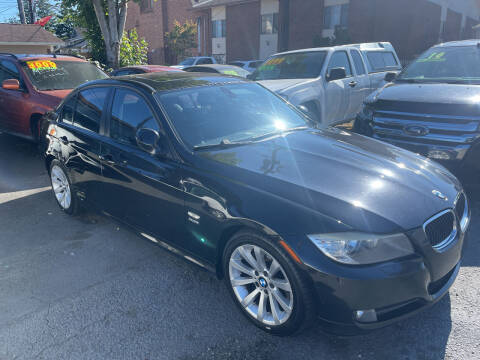 2009 BMW 3 Series for sale at American Dream Motors in Everett WA