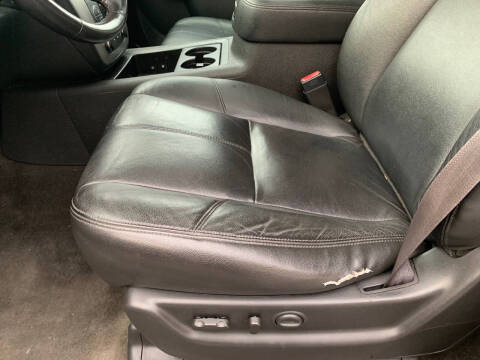 2013 Chevrolet Suburban LT