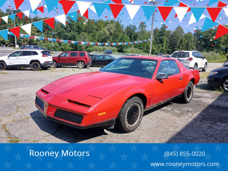 1983 Pontiac Firebird's photo