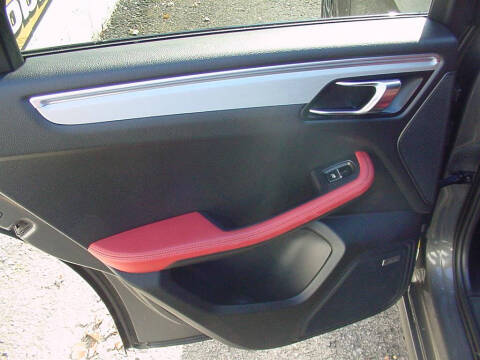 2016 Porsche Macan Turbo