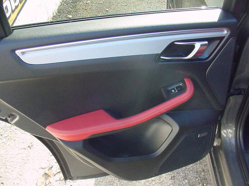 2016 Porsche Macan Turbo