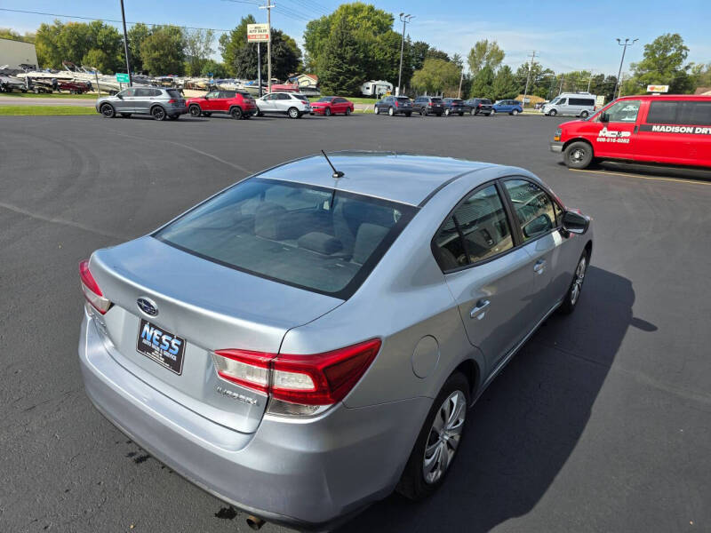 2019 Subaru Impreza 2.0i