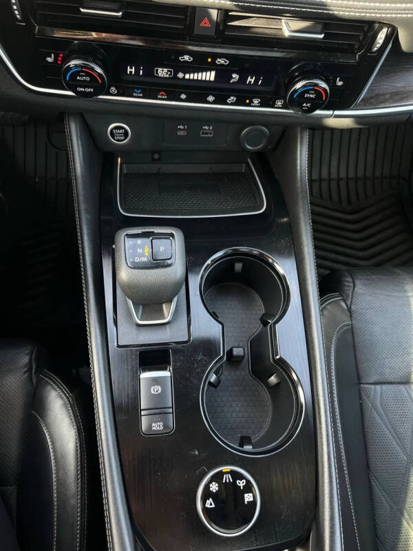 2021 Nissan Rogue Platinum