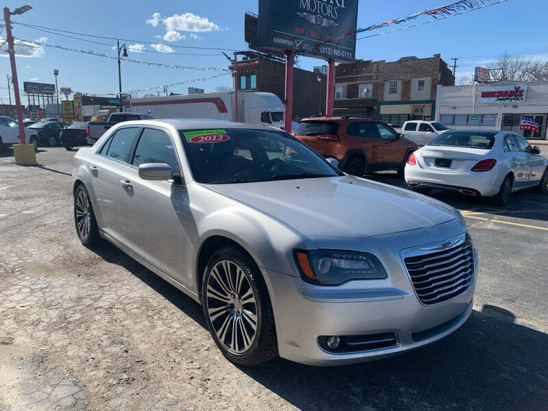 2012 Chrysler 300 for sale at Luxury Motors in Detroit MI