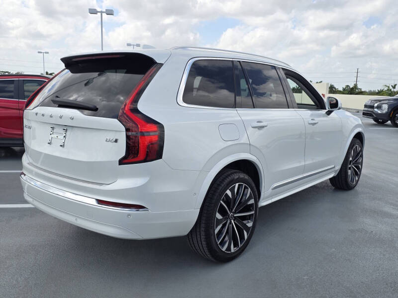2025 Volvo XC90 B6 Ultra Bright Theme 7P