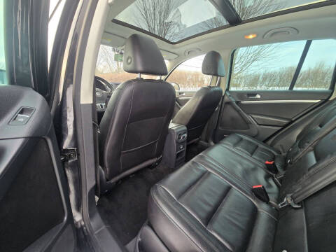 2012 Volkswagen Tiguan SEL 4Motion