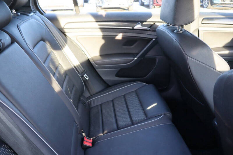 2019 Volkswagen Golf R 4Motion