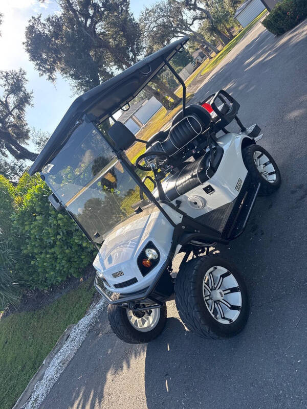 2015 E-Z-GO Express S4