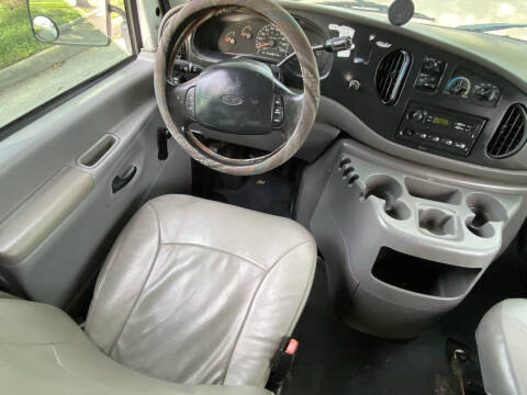 2000 Ford E-350 XL SD