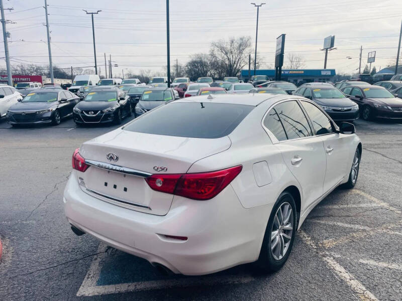 2015 Infiniti Q50 Premium