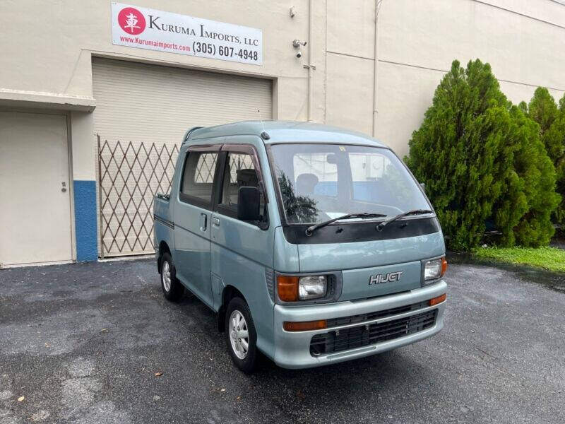 Daihatsu minivan cheap for sale