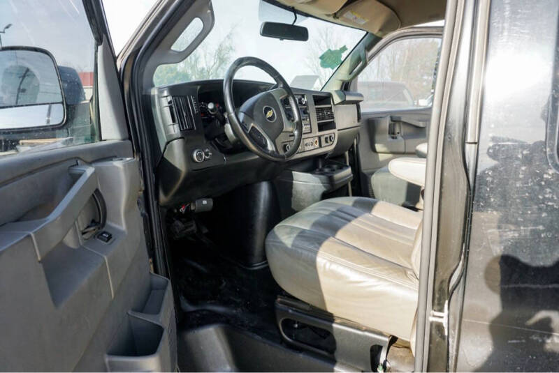 2016 Chevrolet Express 2500