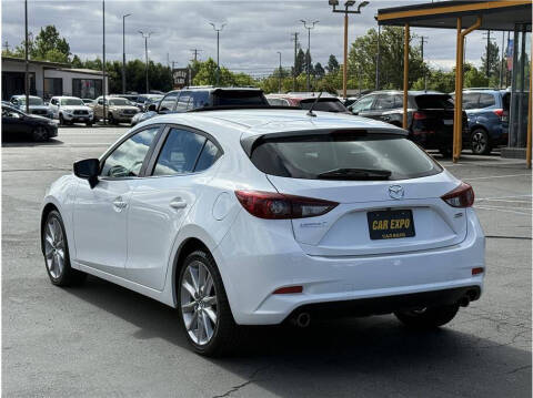 2017 Mazda MAZDA3 Touring 2.5