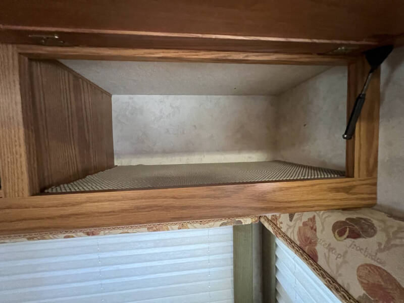 2000 Winnebago Adventurer