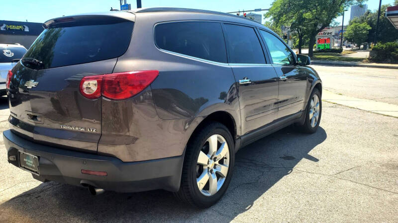 2009 Chevrolet Traverse LTZ