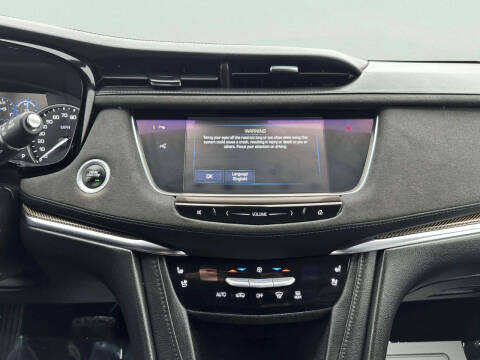 2017 Cadillac XT5 Platinum