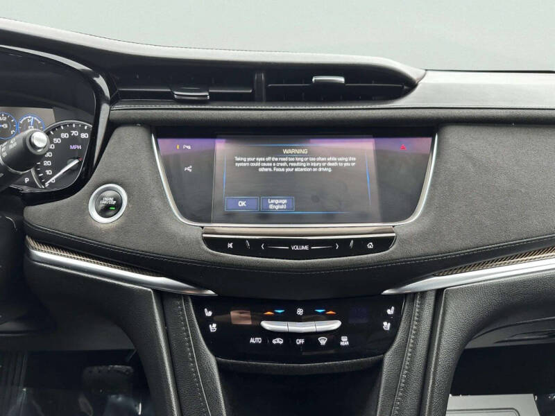 2017 Cadillac XT5 Platinum