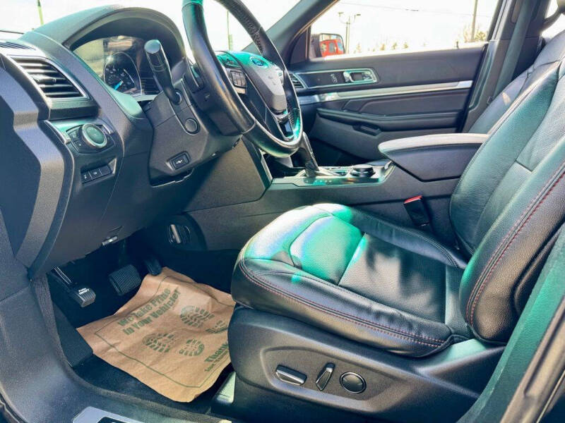 2017 Ford Explorer Sport