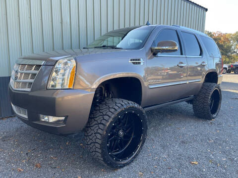 2013 Cadillac Escalade for sale at DLUX MOTORSPORTS in Ladson SC