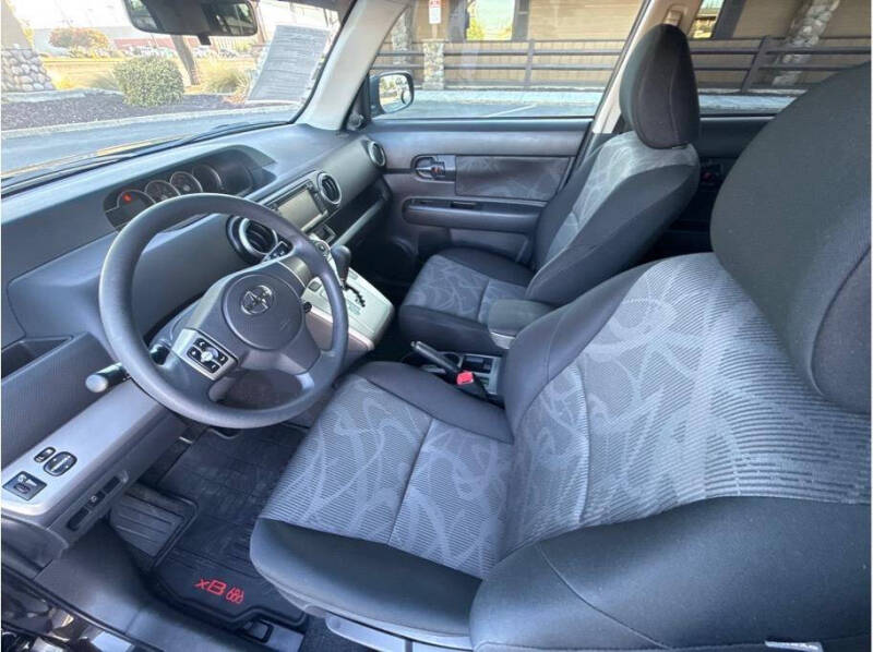 2015 Scion xB