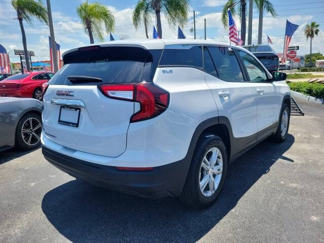 2024 GMC Terrain SLE