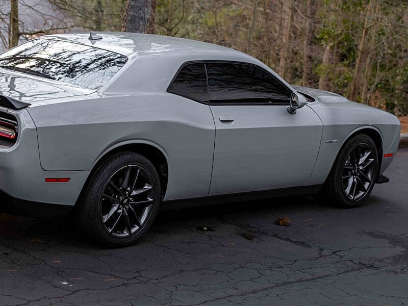2021 Dodge Challenger SXT