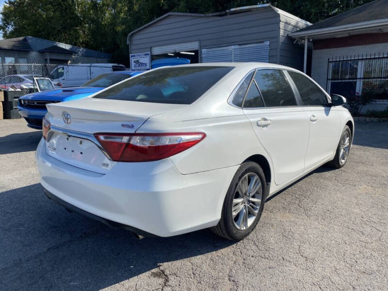 2017 Toyota Camry LE