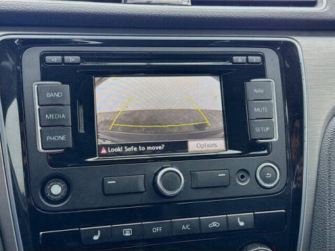 2014 Volkswagen Passat 2.5L SE PZEV