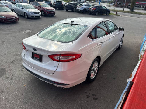 2013 Ford Fusion SE