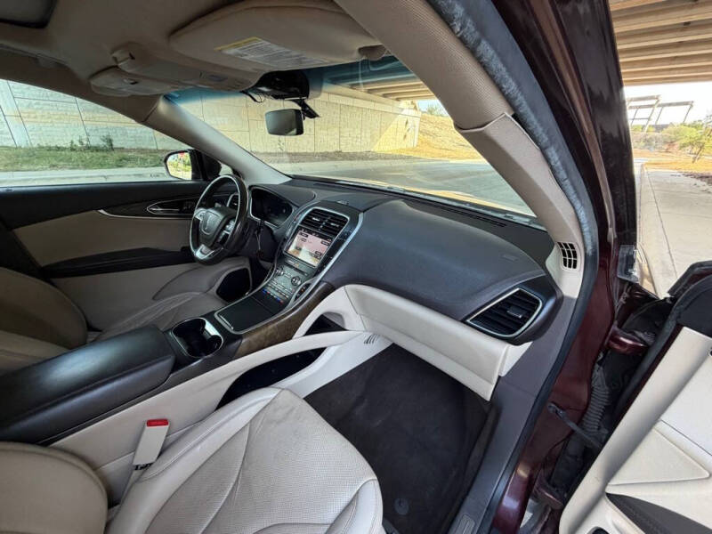 2019 Lincoln Nautilus Reserve