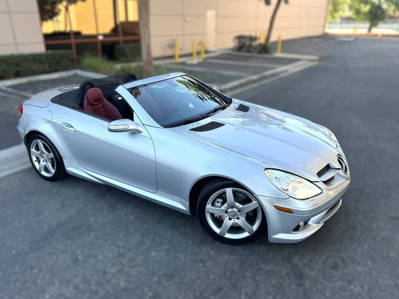 2006 Mercedes-Benz SLK for sale at DE AUTOS INC in San Juan Capistrano, CA