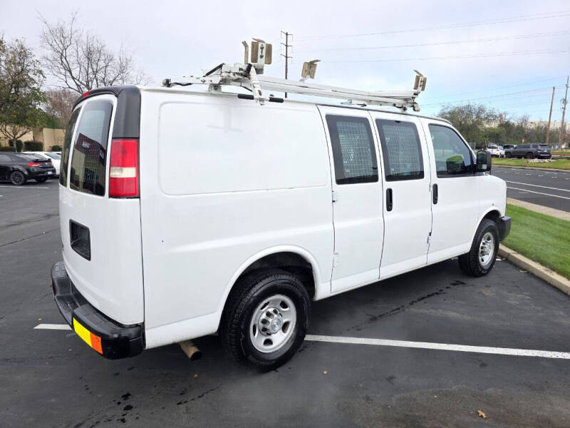 2016 Chevrolet Express 2500