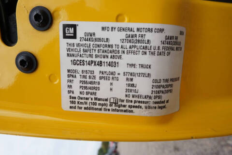 2004 Chevrolet SSR LS