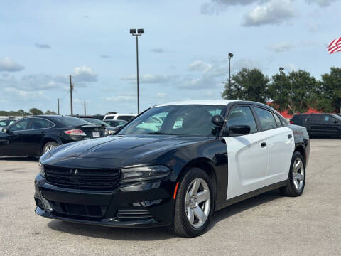 2019 Dodge Charger for sale at Chiefs Auto Group in Hempstead TX