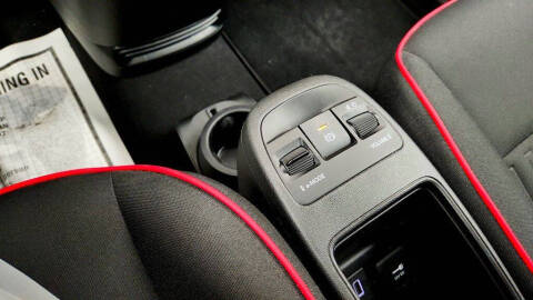 2024 FIAT 500e Inspi(RED)