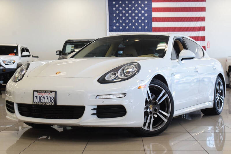 2016 Porsche Panamera 4