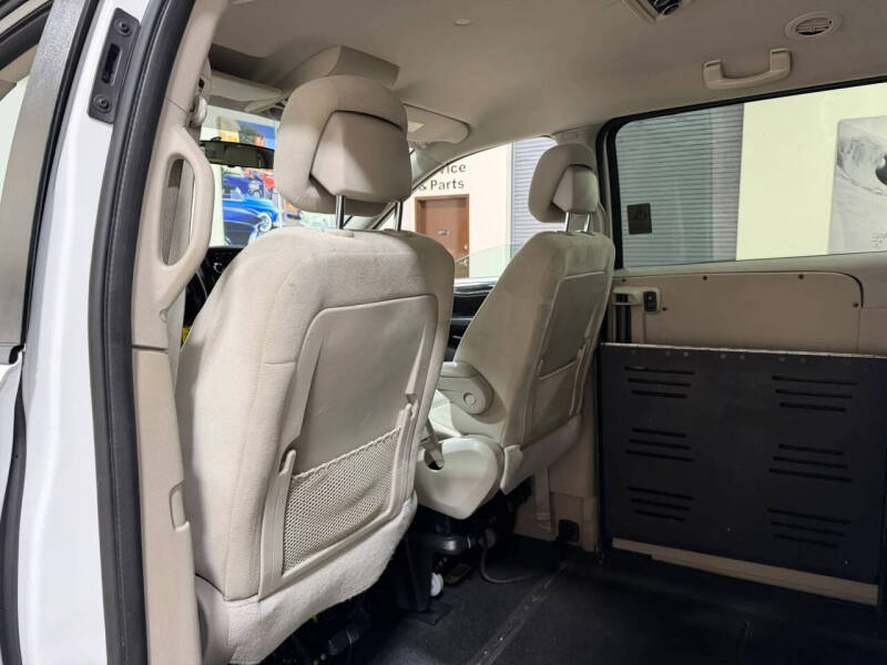 2015 Dodge Grand Caravan SE