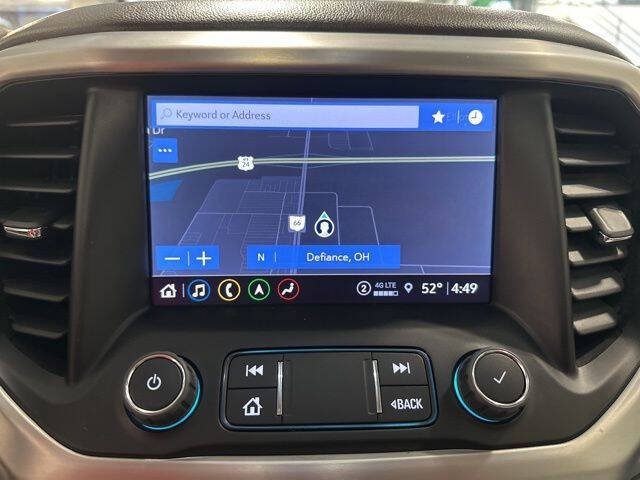 2023 GMC Acadia SLT