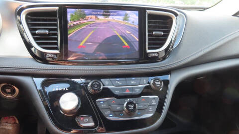 2024 Chrysler Pacifica Touring